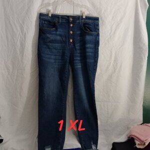 Risen Jeans